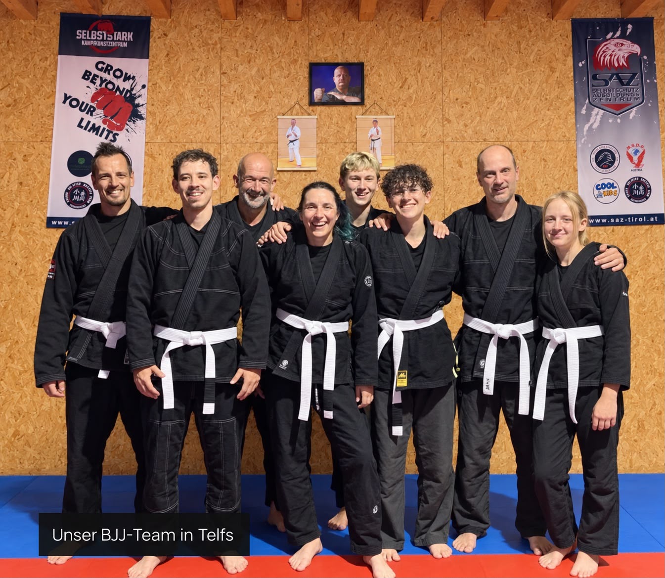 Unser BJJ-Team gemeinsam im Selbststark-Dojo in Telfs